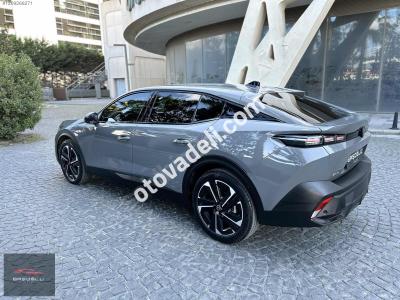 Peugeot 408 2023 1.2 PureTech Allure