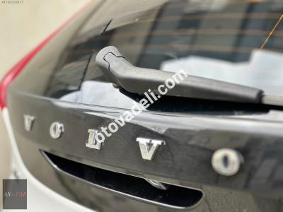 Volvo V40 2015 1.6 D R-Design
