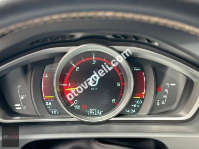 Volvo V40 2015 1.6 D R-Design