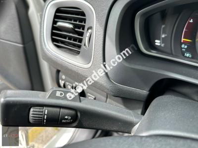 Volvo V40 2015 1.6 D R-Design