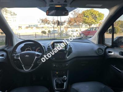 Ford Tourneo Courier 2023 1.5 TDCi Titanium Plus