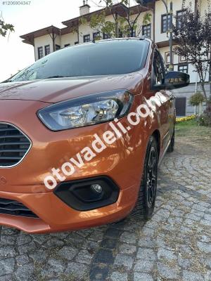 Ford Tourneo Courier 2023 1.5 TDCi Titanium Plus