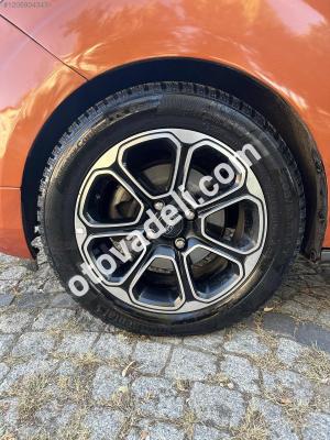 Ford Tourneo Courier 2023 1.5 TDCi Titanium Plus