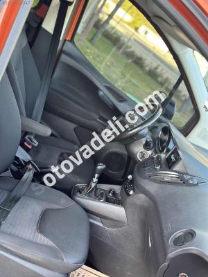 Ford Tourneo Courier 2023 1.5 TDCi Titanium Plus