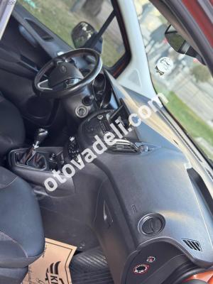 Ford Tourneo Courier 2023 1.5 TDCi Titanium Plus