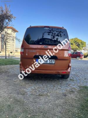 Ford Tourneo Courier 2023 1.5 TDCi Titanium Plus