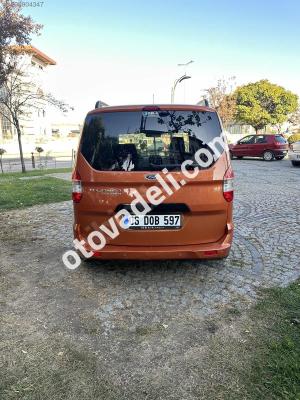 Ford Tourneo Courier 2023 1.5 TDCi Titanium Plus