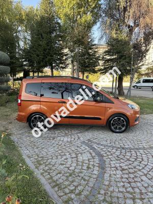 Ford Tourneo Courier 2023 1.5 TDCi Titanium Plus