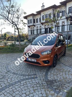 Ford Tourneo Courier 2023 1.5 TDCi Titanium Plus