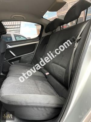 Peugeot 407 2008 1.6 HDi Comfort