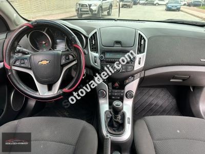 Chevrolet Cruze 2013 1.6 LT Plus