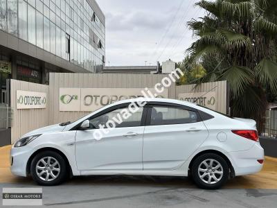 Hyundai Accent Blue 2013 1.6 CRDI Mode