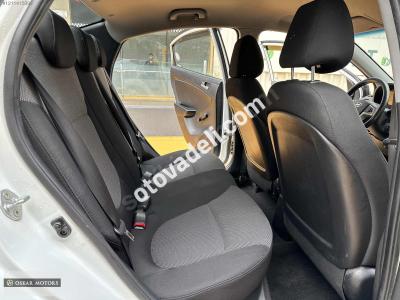 Hyundai Accent Blue 2013 1.6 CRDI Mode