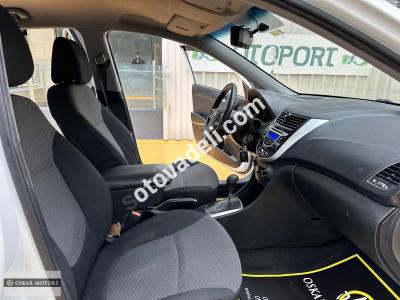 Hyundai Accent Blue 2013 1.6 CRDI Mode