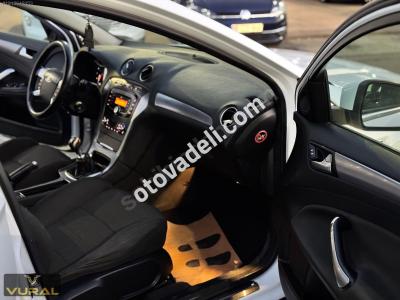 Ford Mondeo 2011 1.6 TDCi Titanium