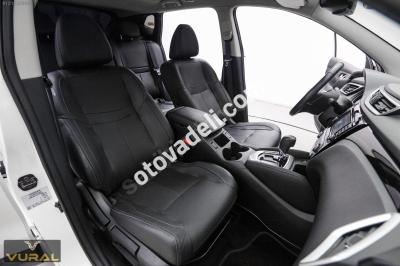 Nissan Qashqai 2016 1.6 dCi Platinum Premium Pack