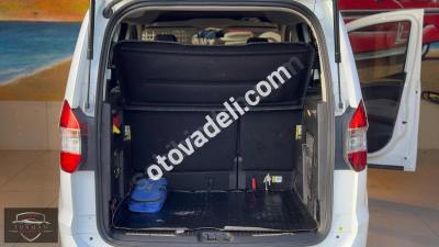 Ford Tourneo Courier 2021 1.5 TDCi Delux