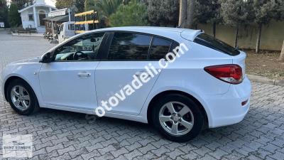 Chevrolet Cruze 2011 1.6 LT