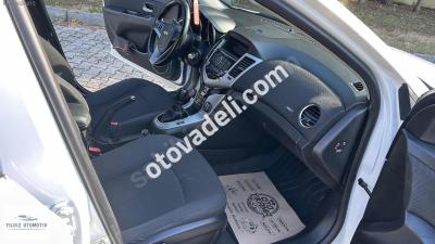Chevrolet Cruze 2011 1.6 LT