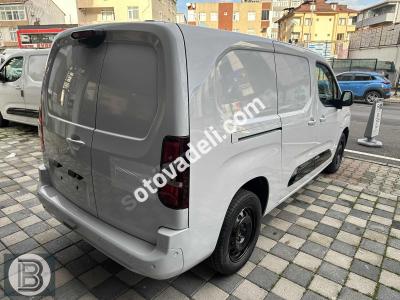 Citroen Berlingo 2024 1.5 BlueHDI Feel Bold