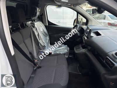 Citroen Berlingo 2024 1.5 BlueHDI Feel Bold