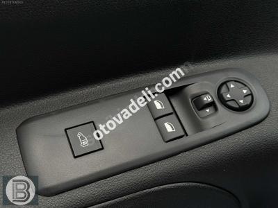 Citroen Berlingo 2024 1.5 BlueHDI Feel Bold