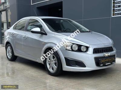 Chevrolet Aveo 2012 1.4 LT
