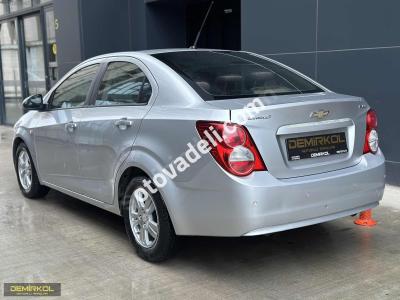 Chevrolet Aveo 2012 1.4 LT