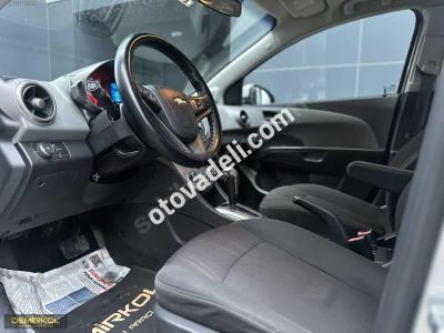 Chevrolet Aveo 2012 1.4 LT