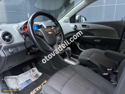 Chevrolet Aveo 2012 1.4 LT