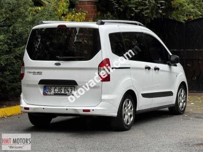 Ford Tourneo Courier 2021 1.5 TDCi Journey Trend