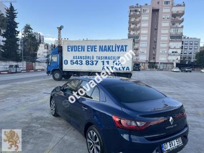 Renault Megane 2024 1.3 TCe Icon