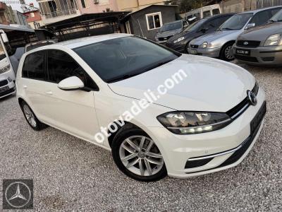 Volkswagen Golf 2018 1.6 TDI BlueMotion Comfortline