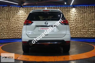 Nissan X-Trail 2017 1.6 dCi Platinum