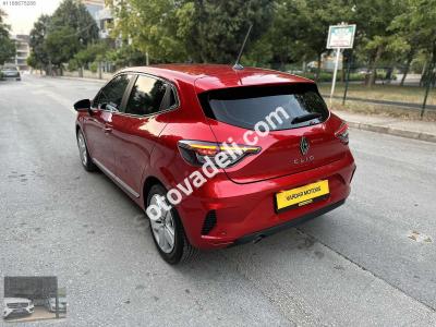 Renault Clio 2023 1.0 TCe Evolution