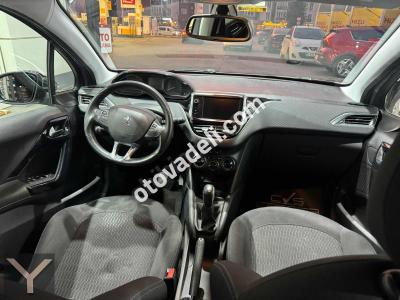 Peugeot 208 2020 1.5 BlueHDi Signature Dynamic