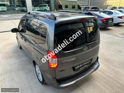 Ford Tourneo Courier 2019 1.5 TDCi Titanium Plus
