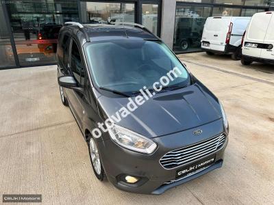 Ford Tourneo Courier 2019 1.5 TDCi Titanium Plus