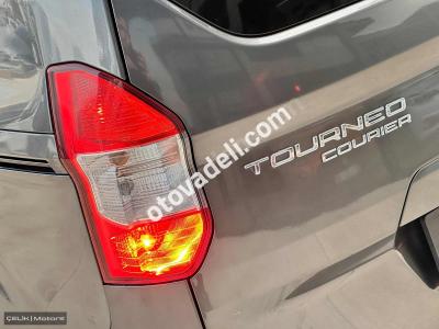 Ford Tourneo Courier 2019 1.5 TDCi Titanium Plus