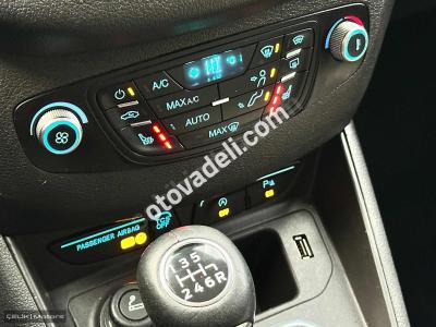 Ford Tourneo Courier 2019 1.5 TDCi Titanium Plus