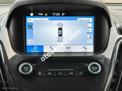 Ford Tourneo Courier 2019 1.5 TDCi Titanium Plus