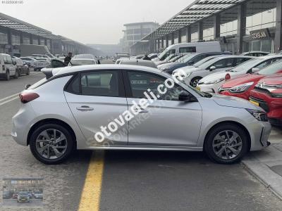 Opel Corsa 2023 1.2 T Edition