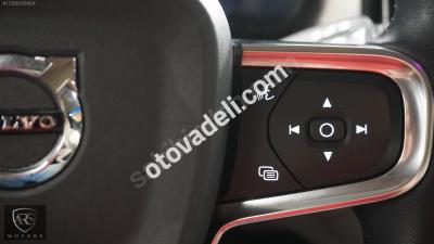 Volvo XC40 2021 1.5 T3 Momentum