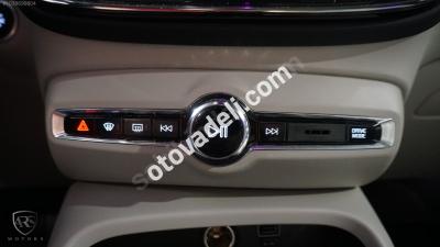 Volvo XC40 2021 1.5 T3 Momentum