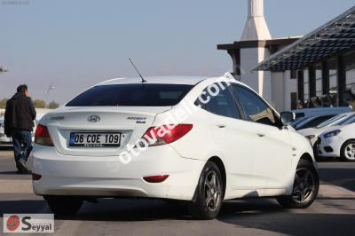 Hyundai Accent Blue 2012 1.6 CRDI Mode