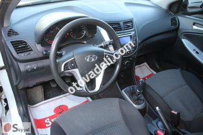 Hyundai Accent Blue 2012 1.6 CRDI Mode