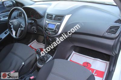 Hyundai Accent Blue 2012 1.6 CRDI Mode