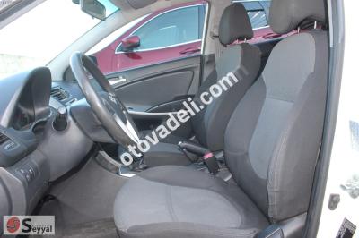 Hyundai Accent Blue 2012 1.6 CRDI Mode