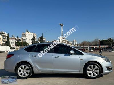 Opel Astra 2014 1.3 CDTI Business