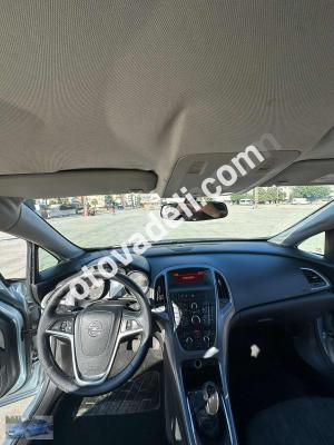 Opel Astra 2014 1.3 CDTI Business